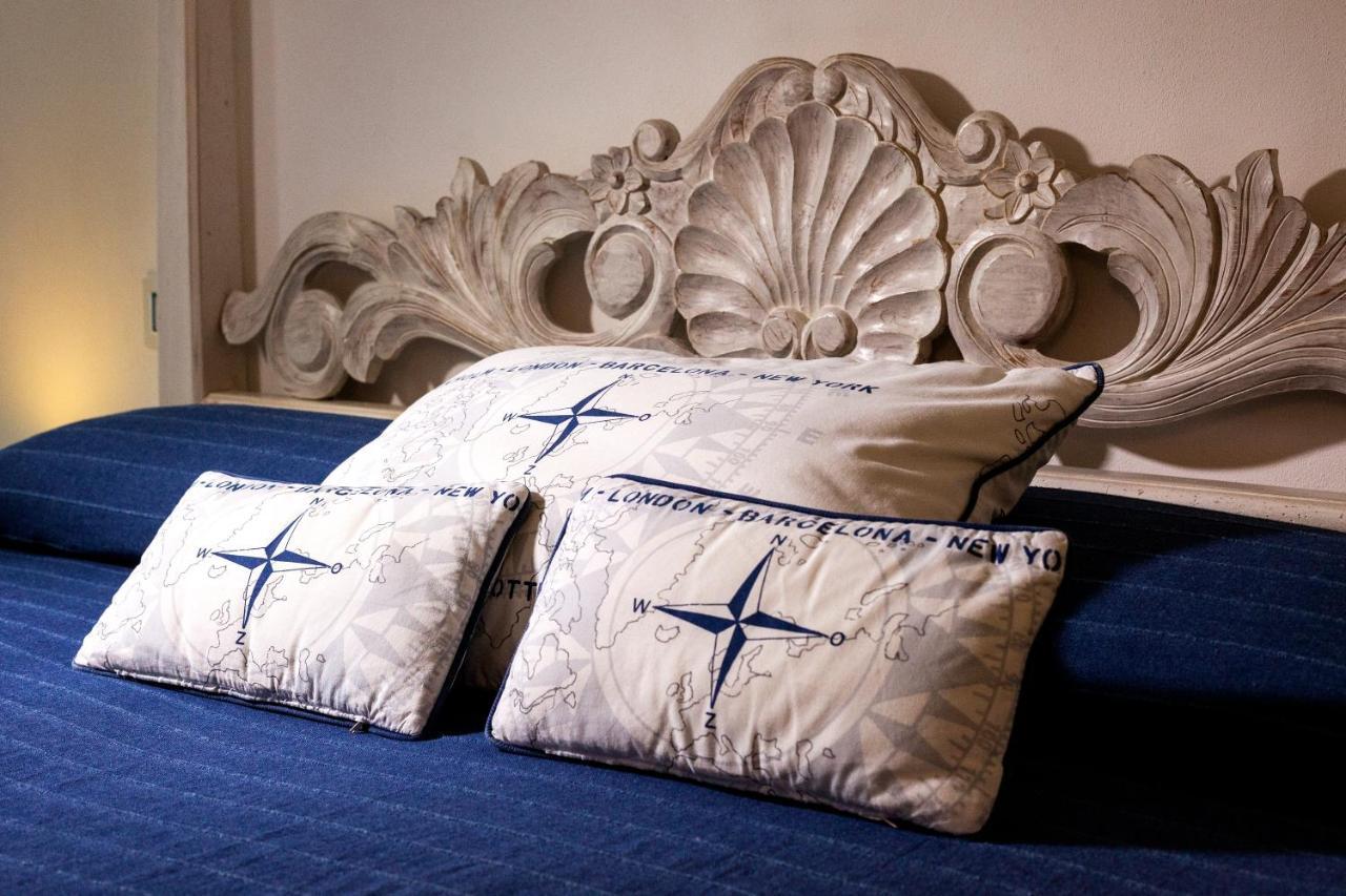 La Villa Desenzano Rooms Desenzano del Garda Esterno foto