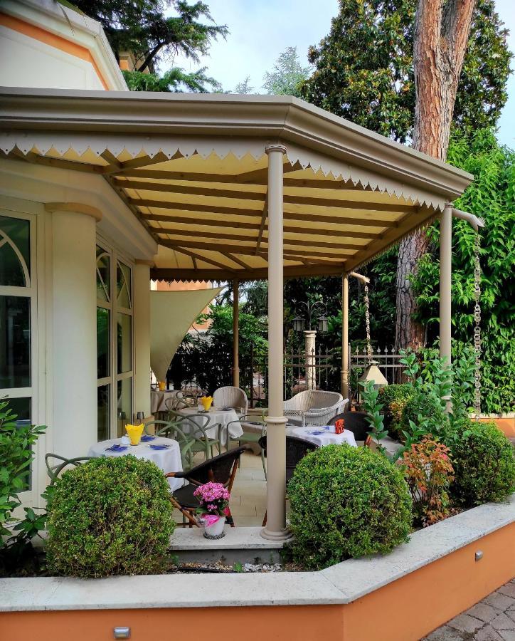 La Villa Desenzano Rooms Desenzano del Garda Esterno foto