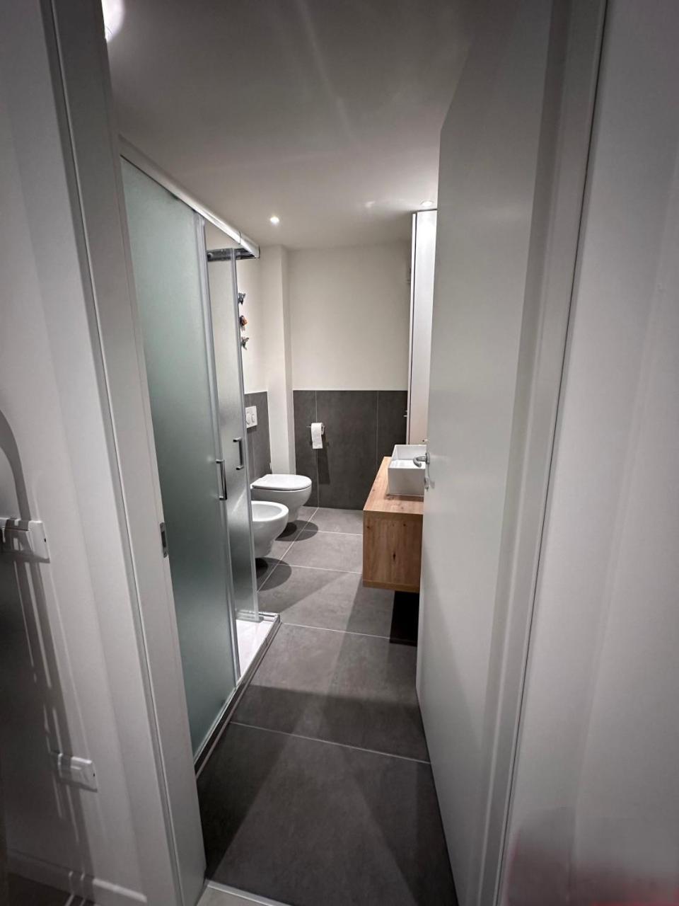 La Villa Desenzano Rooms Desenzano del Garda Esterno foto