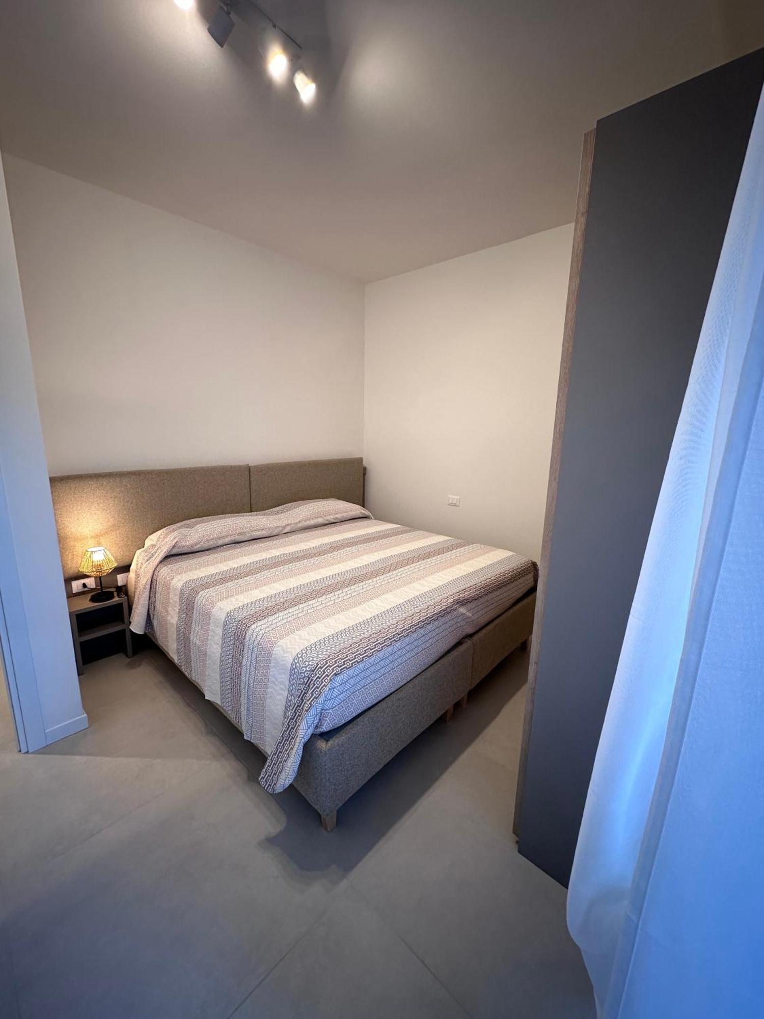La Villa Desenzano Rooms Desenzano del Garda Esterno foto